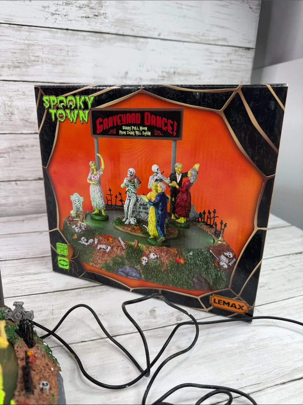 Halloween Lemax Spooky Town, Graveyard Dance   34601 2013 works great w box